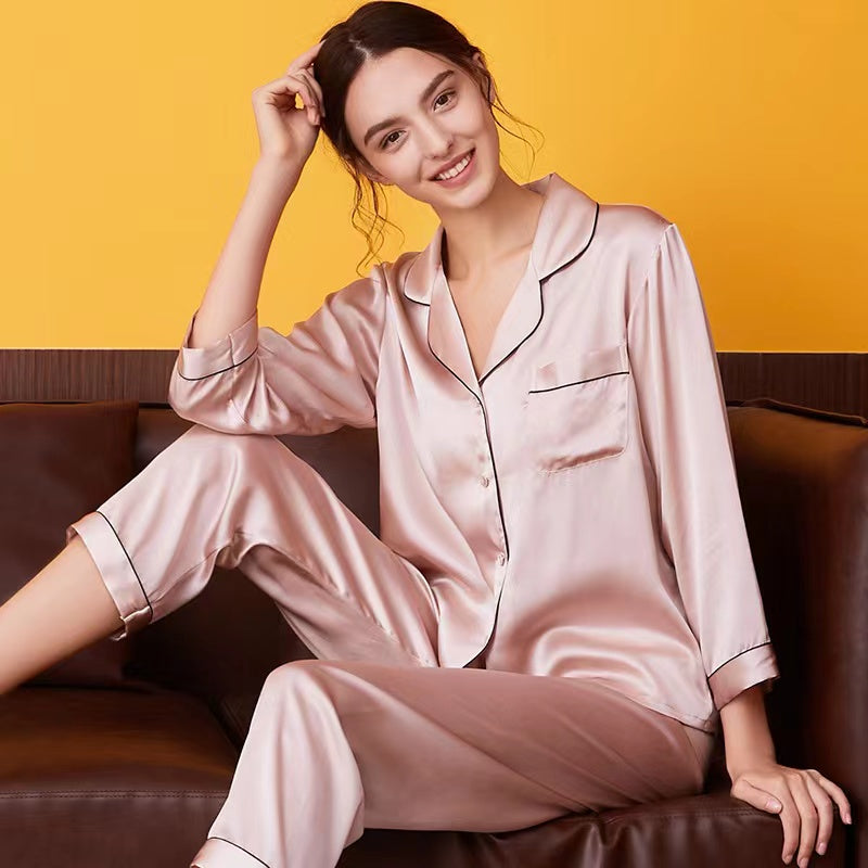 Silk Pajamas: A Natural Treatment for Sleep Disorders – SILKND