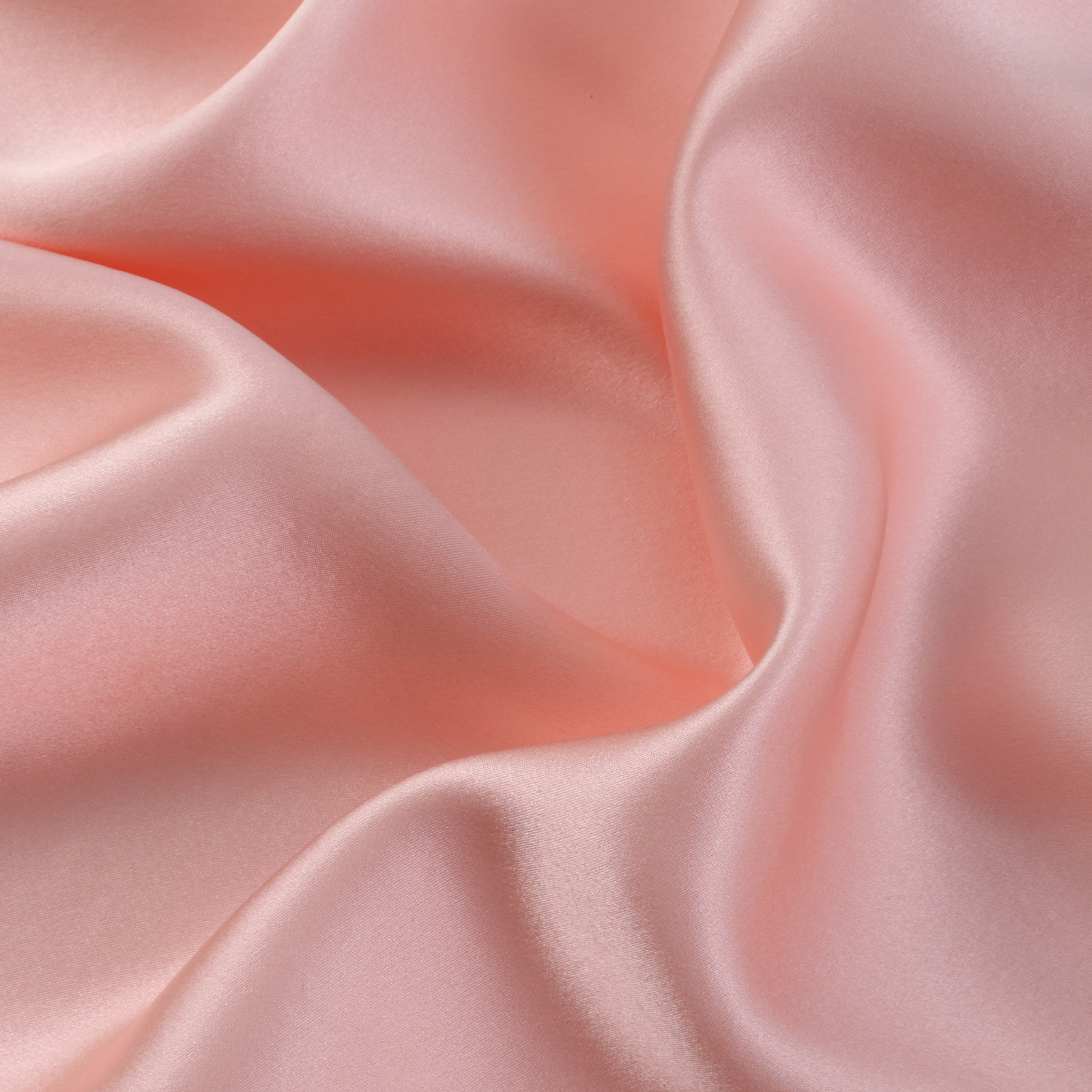 Mulberry Silk: How is it a top-quality fabric for bedding?